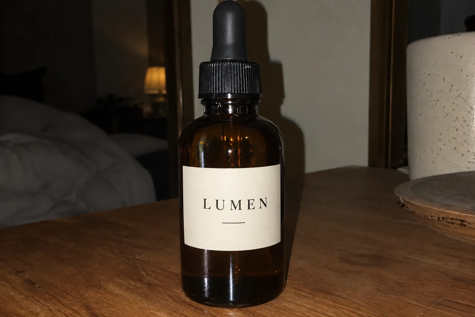 The same dropper bottle with the flash glare removed and the whole label readable again.